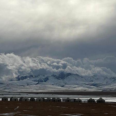 Yurt Camp Ali-Nur At Lake Song-Kol Юрточный Лагерь Али-Нур Озеро Сон-Куль Сон-Куль Кыргызстан Нарын Kyrgyzstan Naryn Zewnętrze zdjęcie