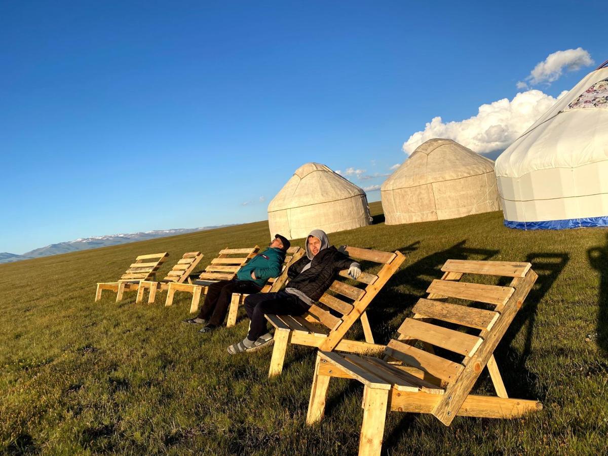 Yurt Camp Ali-Nur At Lake Song-Kol Юрточный Лагерь Али-Нур Озеро Сон-Куль Сон-Куль Кыргызстан Нарын Kyrgyzstan Naryn Zewnętrze zdjęcie