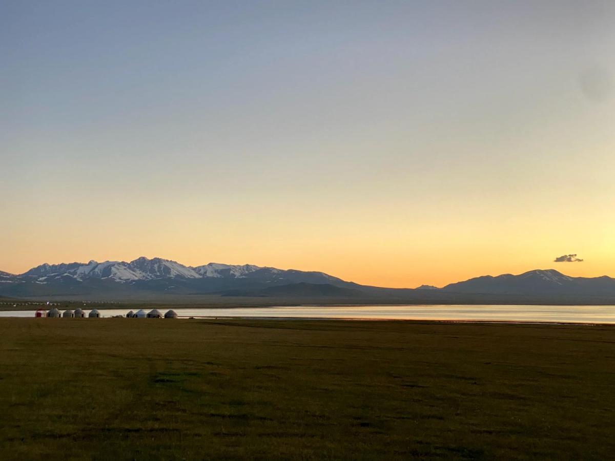 Yurt Camp Ali-Nur At Lake Song-Kol Юрточный Лагерь Али-Нур Озеро Сон-Куль Сон-Куль Кыргызстан Нарын Kyrgyzstan Naryn Zewnętrze zdjęcie