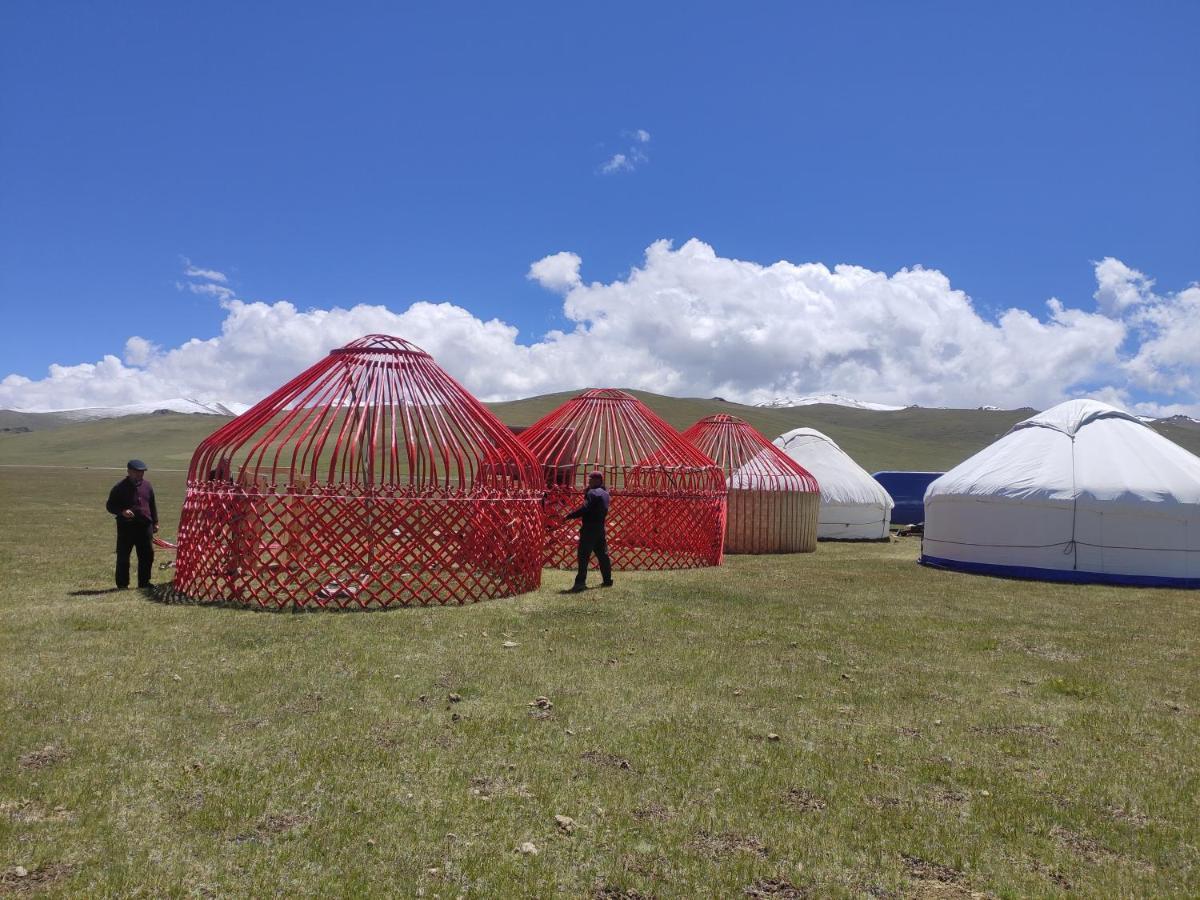 Yurt Camp Ali-Nur At Lake Song-Kol Юрточный Лагерь Али-Нур Озеро Сон-Куль Сон-Куль Кыргызстан Нарын Kyrgyzstan Naryn Zewnętrze zdjęcie