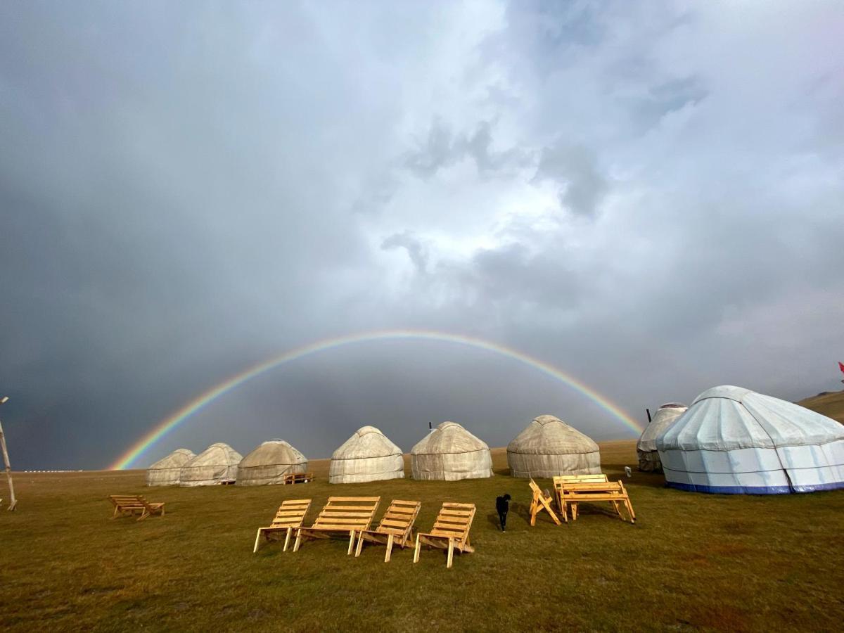 Yurt Camp Ali-Nur At Lake Song-Kol Юрточный Лагерь Али-Нур Озеро Сон-Куль Сон-Куль Кыргызстан Нарын Kyrgyzstan Naryn Zewnętrze zdjęcie
