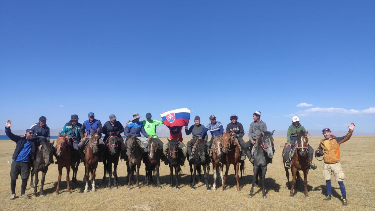 Yurt Camp Ali-Nur At Lake Song-Kol Юрточный Лагерь Али-Нур Озеро Сон-Куль Сон-Куль Кыргызстан Нарын Kyrgyzstan Naryn Zewnętrze zdjęcie