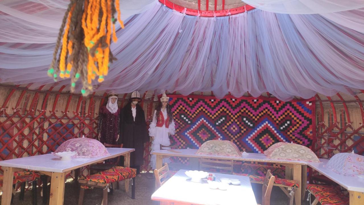 Yurt Camp Ali-Nur At Lake Song-Kol Юрточный Лагерь Али-Нур Озеро Сон-Куль Сон-Куль Кыргызстан Нарын Kyrgyzstan Naryn Zewnętrze zdjęcie