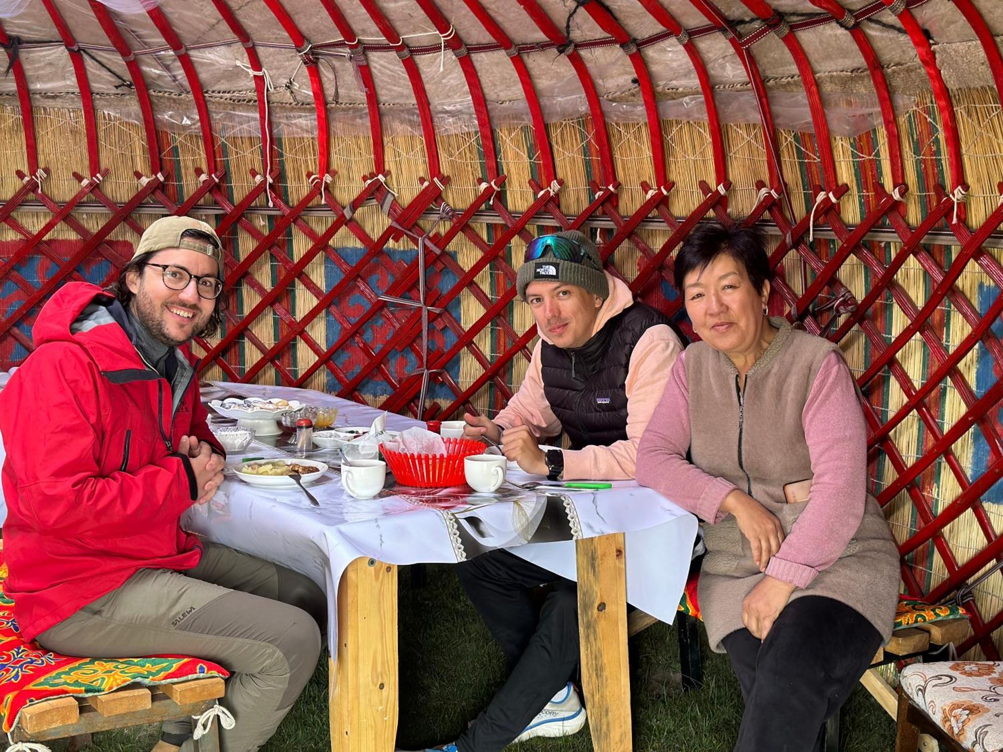 Yurt Camp Ali-Nur At Lake Song-Kol Юрточный Лагерь Али-Нур Озеро Сон-Куль Сон-Куль Кыргызстан Нарын Kyrgyzstan Naryn Zewnętrze zdjęcie