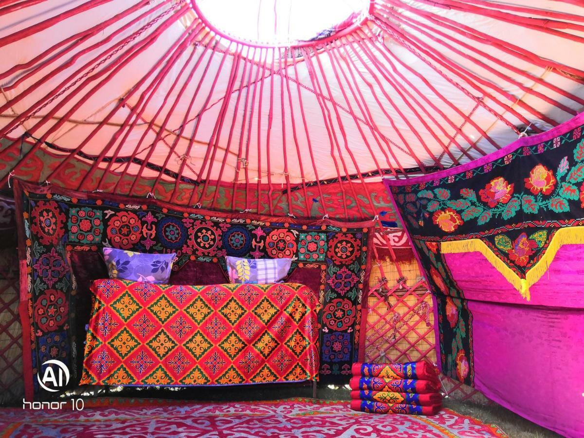 Yurt Camp Ali-Nur At Lake Song-Kol Юрточный Лагерь Али-Нур Озеро Сон-Куль Сон-Куль Кыргызстан Нарын Kyrgyzstan Naryn Zewnętrze zdjęcie