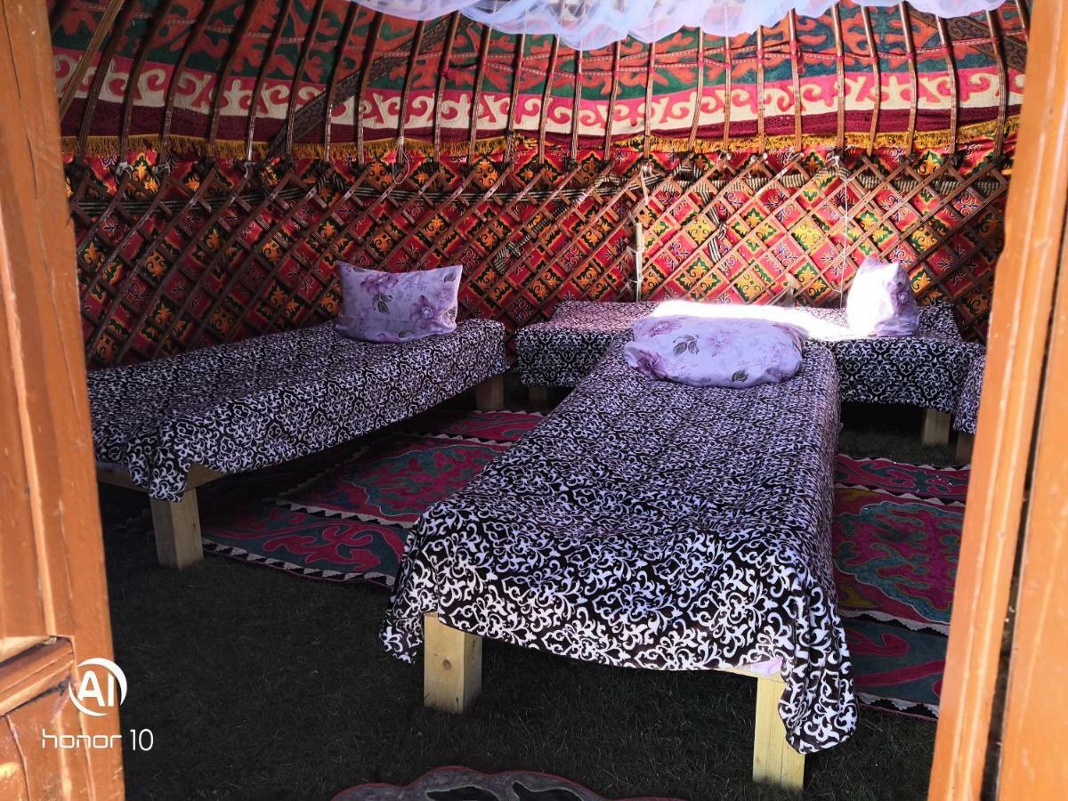 Yurt Camp Ali-Nur At Lake Song-Kol Юрточный Лагерь Али-Нур Озеро Сон-Куль Сон-Куль Кыргызстан Нарын Kyrgyzstan Naryn Zewnętrze zdjęcie