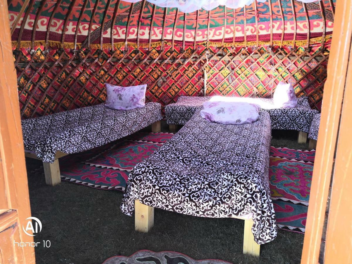Yurt Camp Ali-Nur At Lake Song-Kol Юрточный Лагерь Али-Нур Озеро Сон-Куль Сон-Куль Кыргызстан Нарын Kyrgyzstan Naryn Zewnętrze zdjęcie